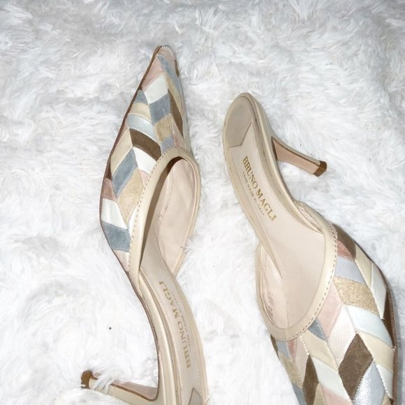 Vintage Bruno magli kitten heels - Picture 2 of 11